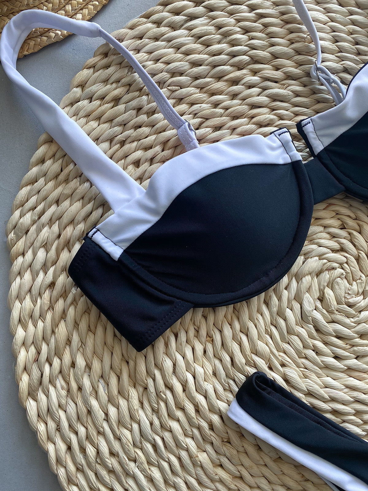 π₯ Luxe Contrast Bikini Set β Where Minimal Meets Maximum Impact π₯