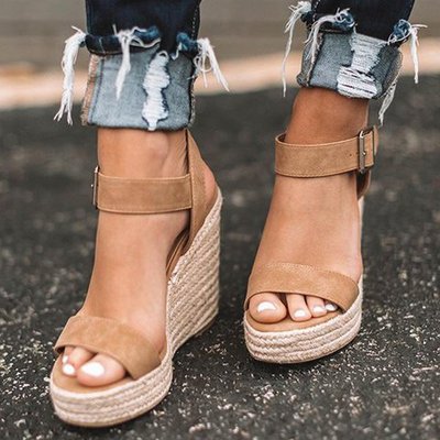 π‘ Title: Strappy Espadrille Wedge Sandals β Bold, Black & Beautiful π‘