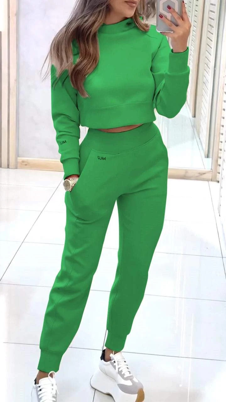 🔥 2 Piece Tracksuit Set – Crop Sweatshirt & Joggers – Women’s Loungewear & Street Style – Various Colours 🖤✨