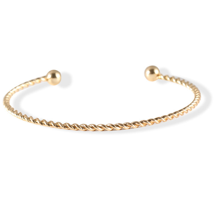 ๐ฟ Gold Leaf Triple Bangle Set โ Elegant Nature-Inspired Style ๐ฟ
