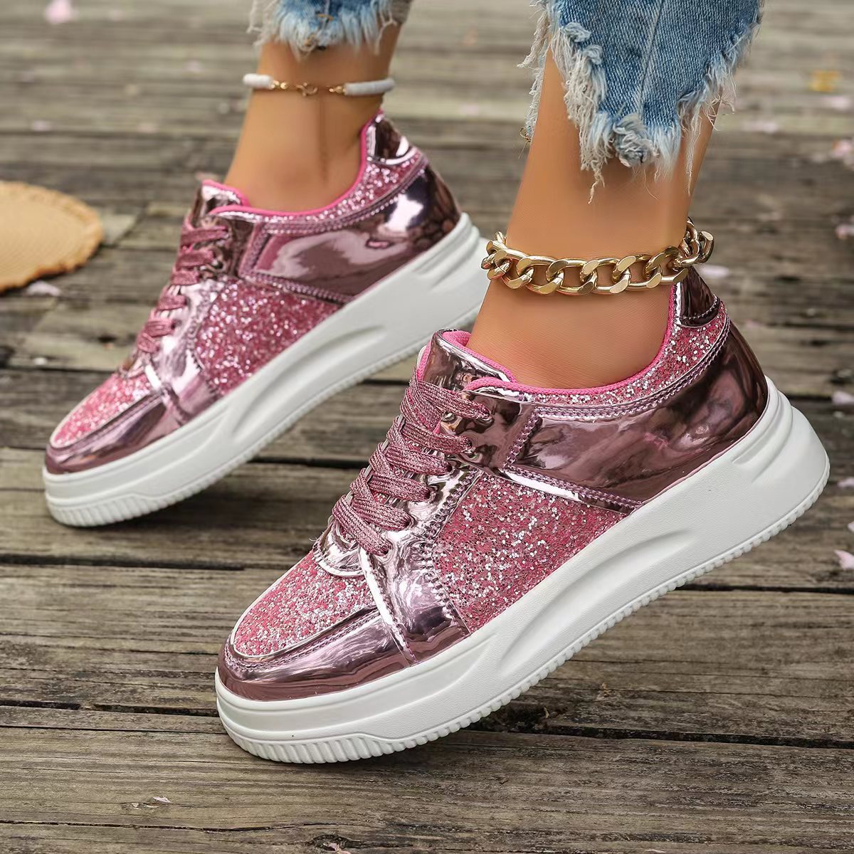 Women's Glitter Gold Platform Trainers – Shiny Lace-Up Sneakers with Chunky Sole for Everyday Glam Look
