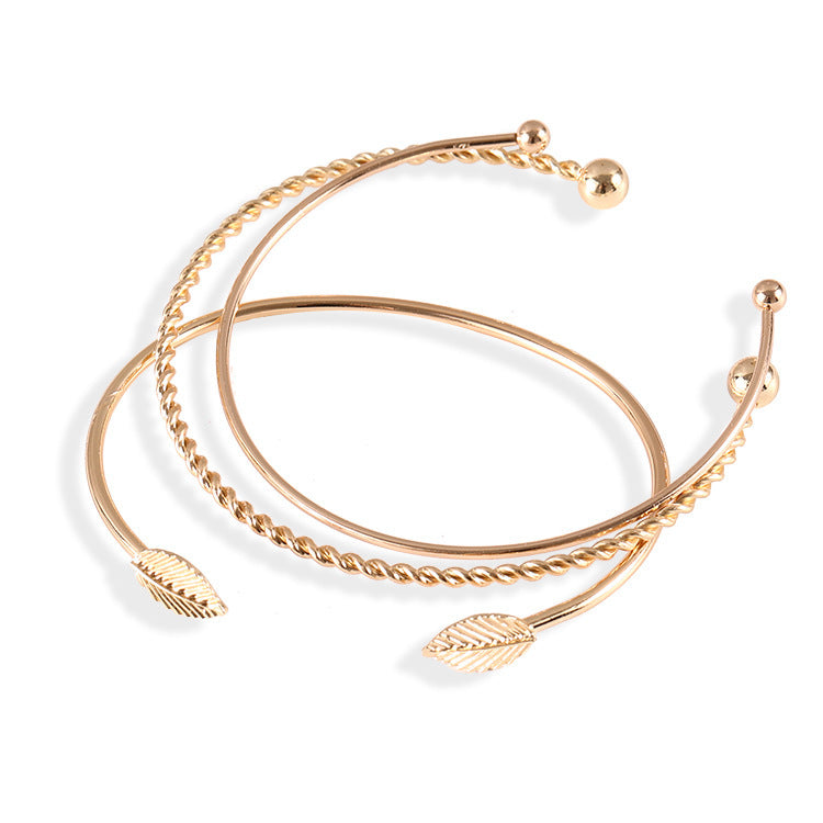 ๐ฟ Gold Leaf Triple Bangle Set โ Elegant Nature-Inspired Style ๐ฟ