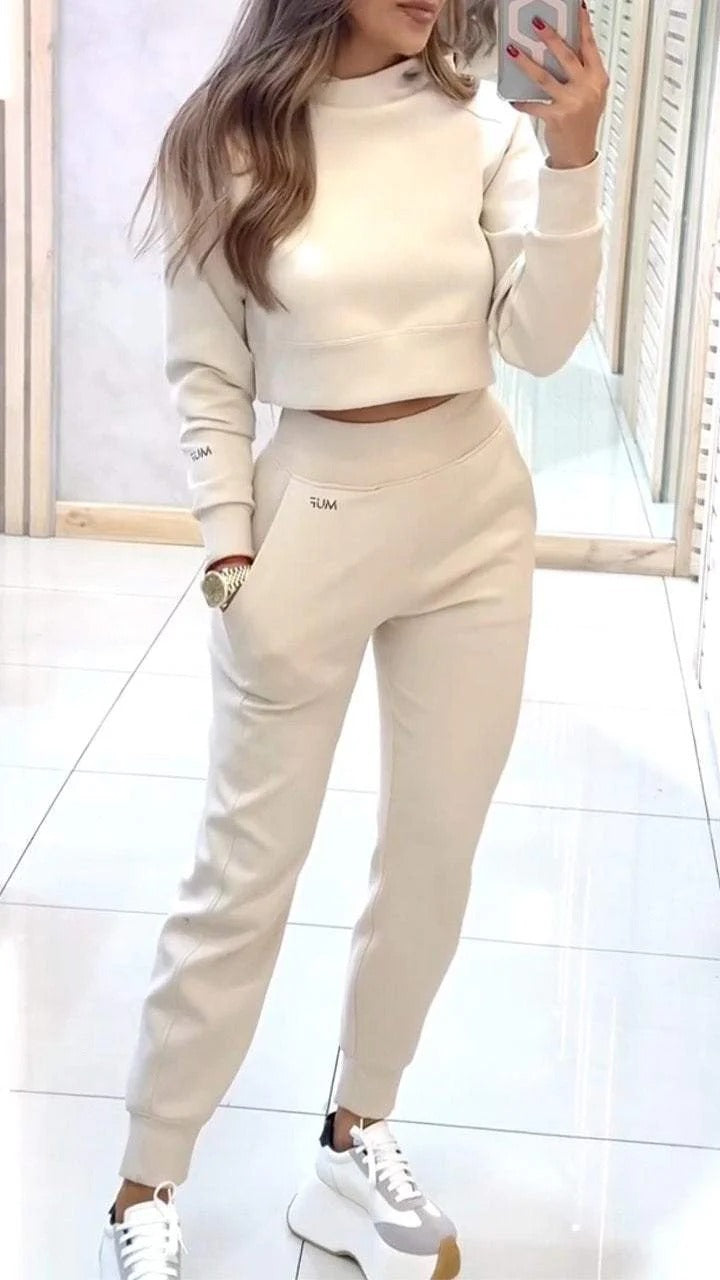 🔥 2 Piece Tracksuit Set – Crop Sweatshirt & Joggers – Women’s Loungewear & Street Style – Various Colours 🖤✨