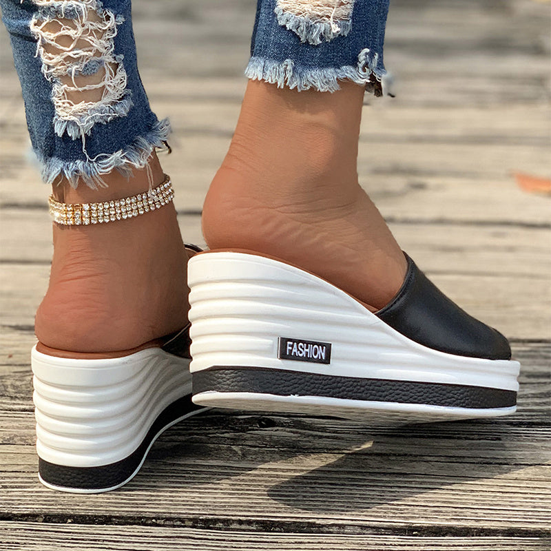 Star-Perforated Platform Slide Sandals – Comfy Summer Wedges in Black or White