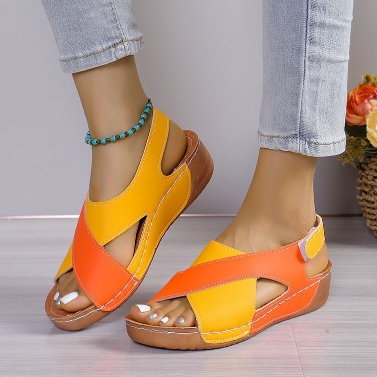 Two-Tone Cross Strap Comfort Sandals – Black & White Everyday Style with Cushioned Sole