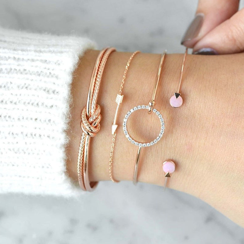 Trendy Geometric Chain & Link Bracelets - Fashionable & Elegant Design