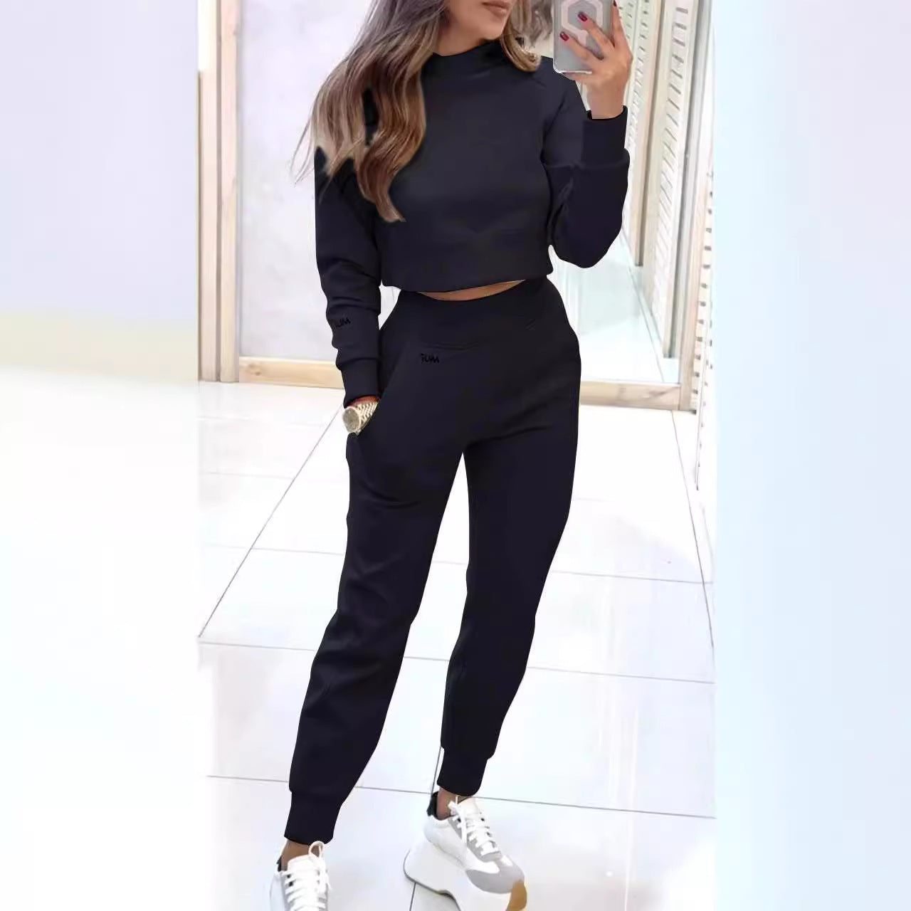 🔥 2 Piece Tracksuit Set – Crop Sweatshirt & Joggers – Women’s Loungewear & Street Style – Various Colours 🖤✨