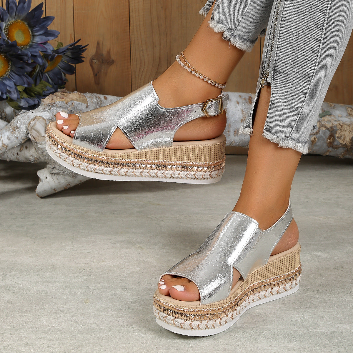 ✨ Title: Metallic Rose Gold Platform Sandals – Bold, Bright & Beautiful ✨