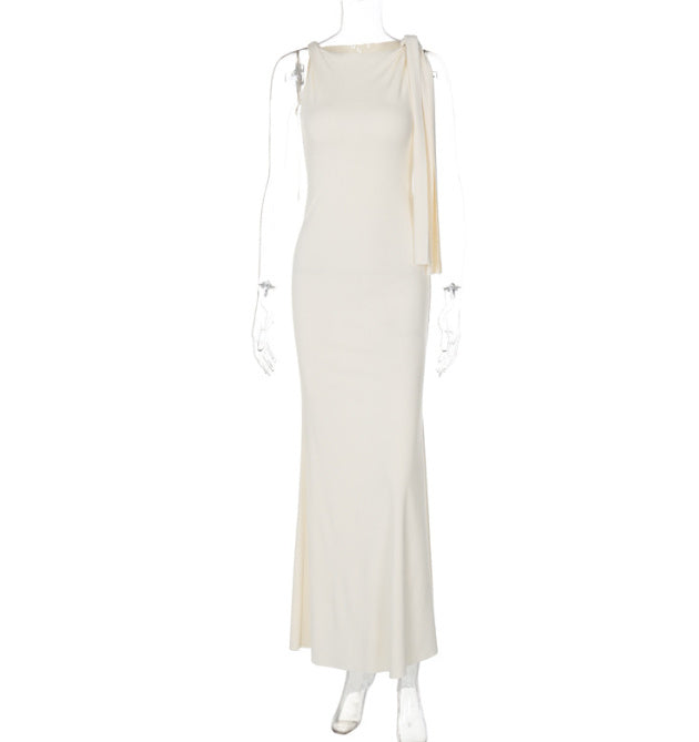 Elegant One-Shoulder Maxi Dress with Bow Detail – Evening Gown in Black or White