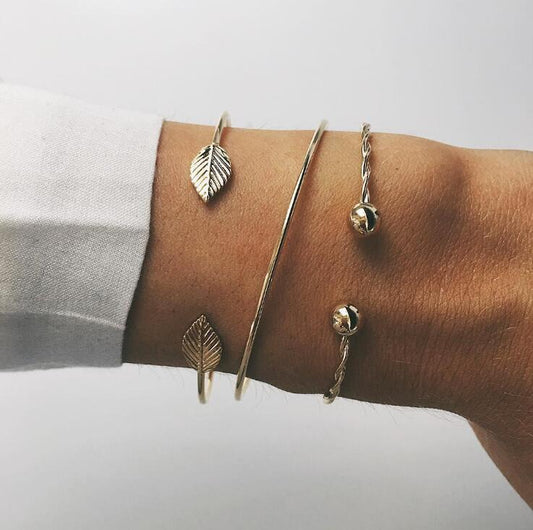 Elegant Gold Bohemian Leaf & Spiral Bangles Set – Perfect for Any Occasion