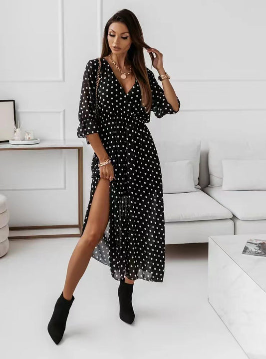 🖤 Title: “Dot the Drama: The Polka Dot Slit Dress That Steals the Spotlight” 🖤