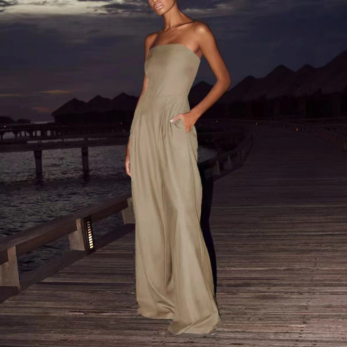 Elegant Strapless Wide-Leg Jumpsuit – Timeless Evening Style